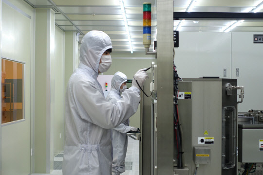 한화인텔리전스 MEMS 반도체 팹 설비. <한화시스템 제공>